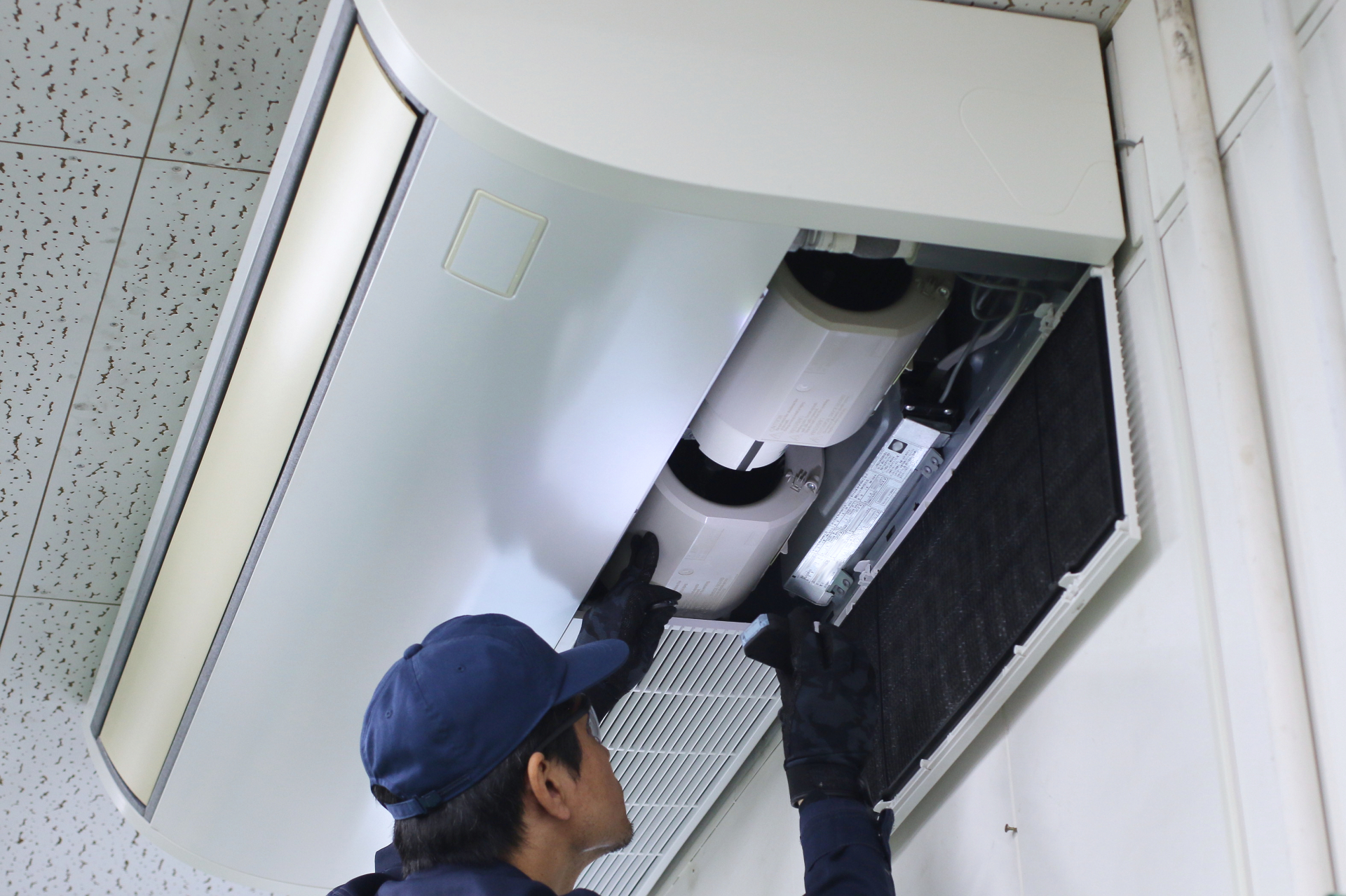 浜松 業務用エアコン 緊急 修理